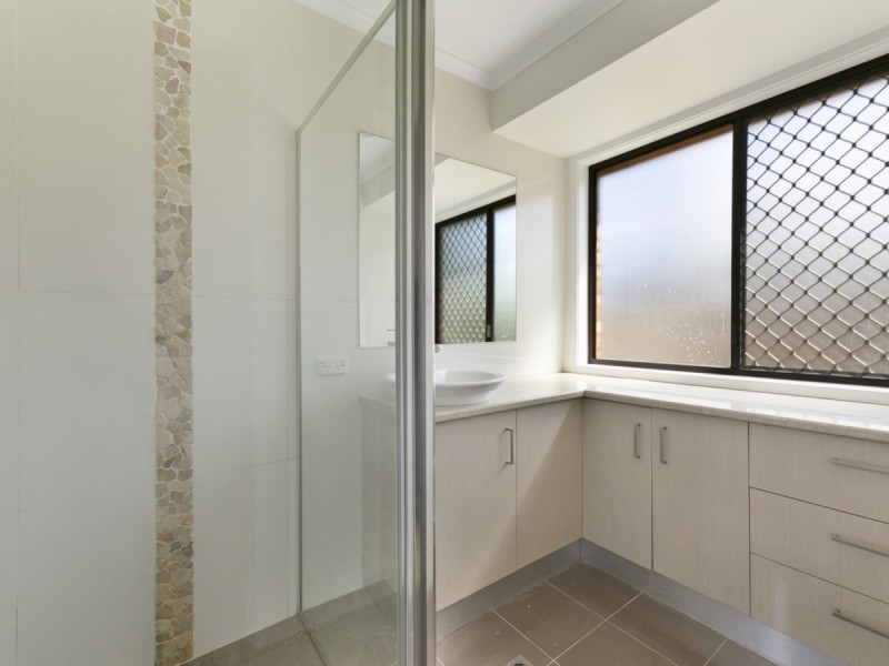 2/100 Botanical Drive, Labrador QLD 4215