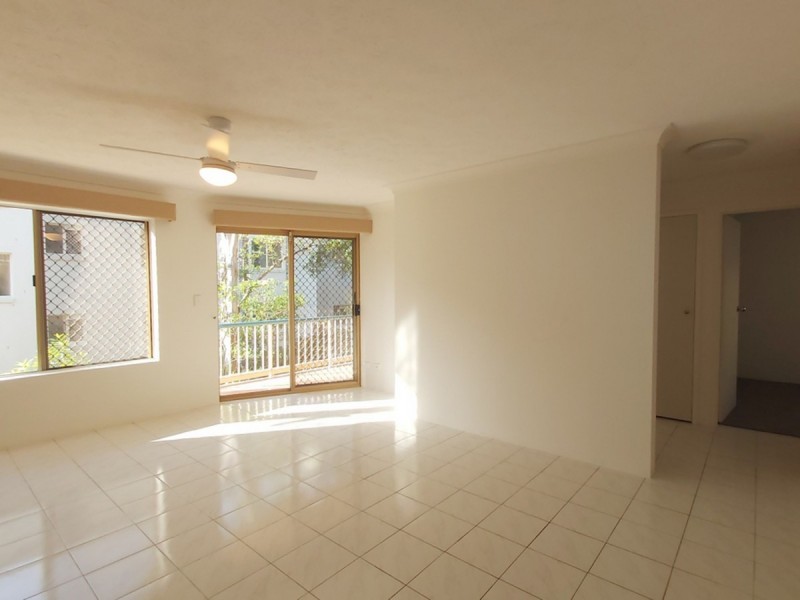 4/144 Marine Parade, Southport QLD 4215