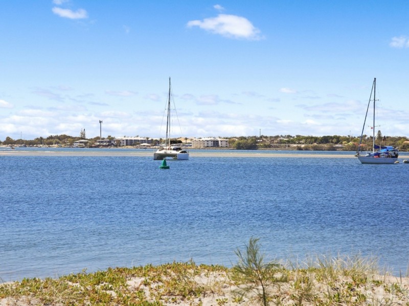 4/144 Marine Parade, Southport QLD 4215