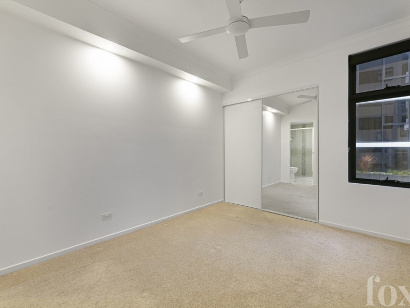 202/133 Scarborough Street, Southport QLD 4215