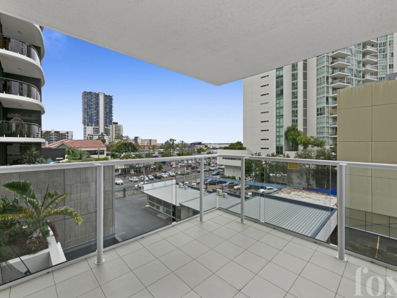 202/133 Scarborough Street, Southport QLD 4215