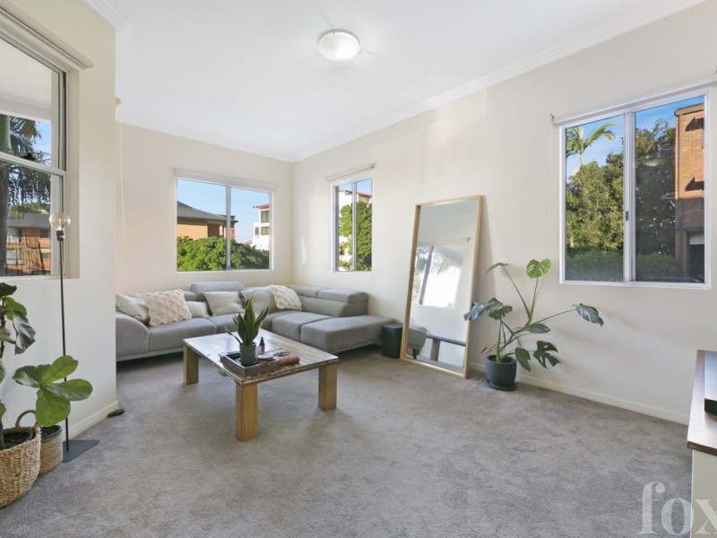 2/6 Rose Street, Southport QLD 4215