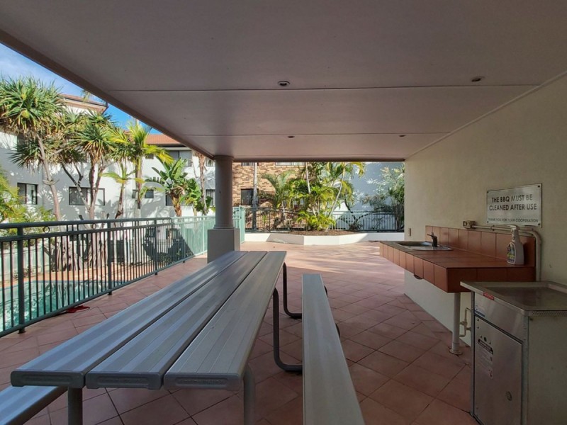 12/7 Johnston Street, Southport QLD 4215