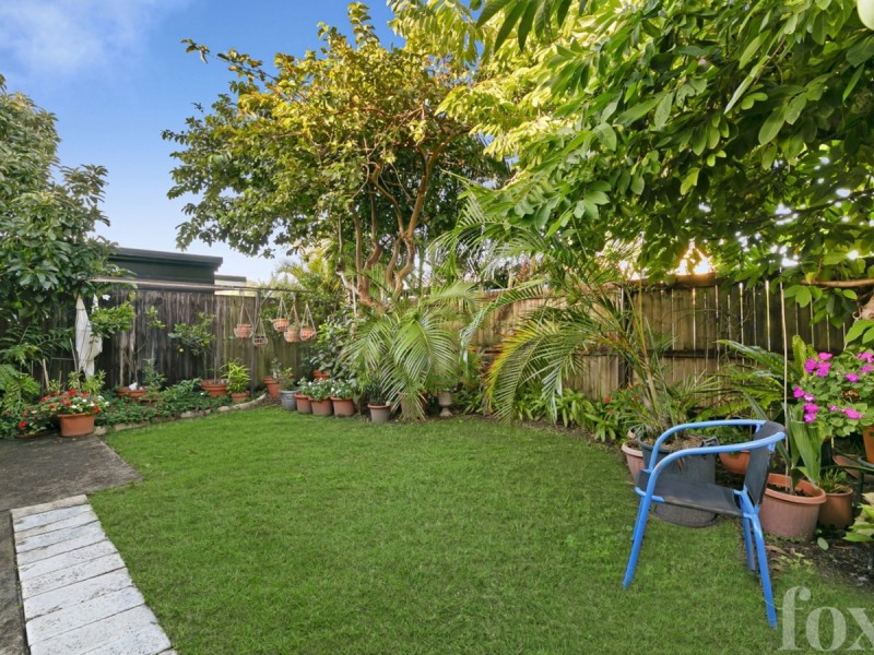 1/81 Worendo Street, Southport QLD 4215