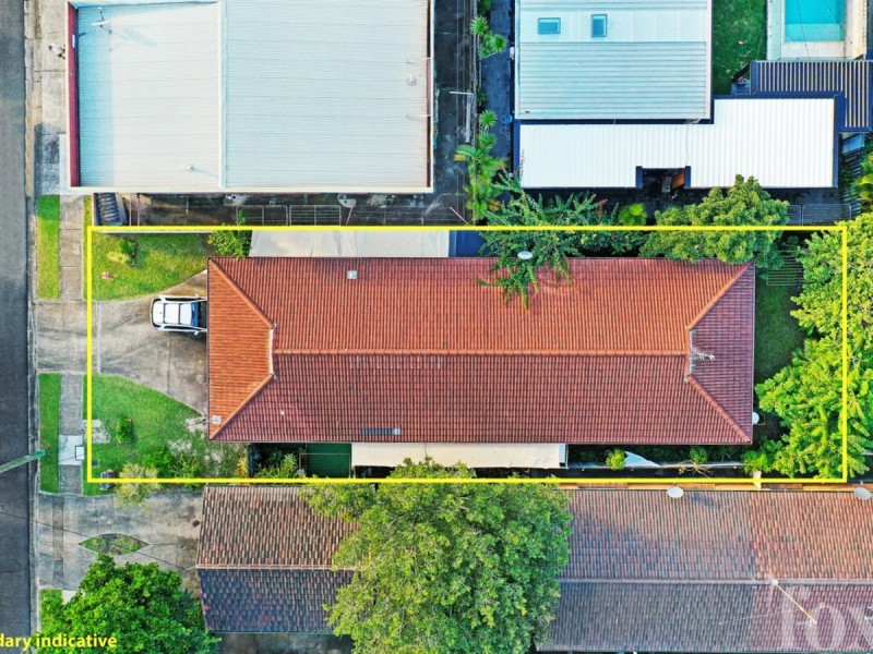 1/81 Worendo Street, Southport QLD 4215