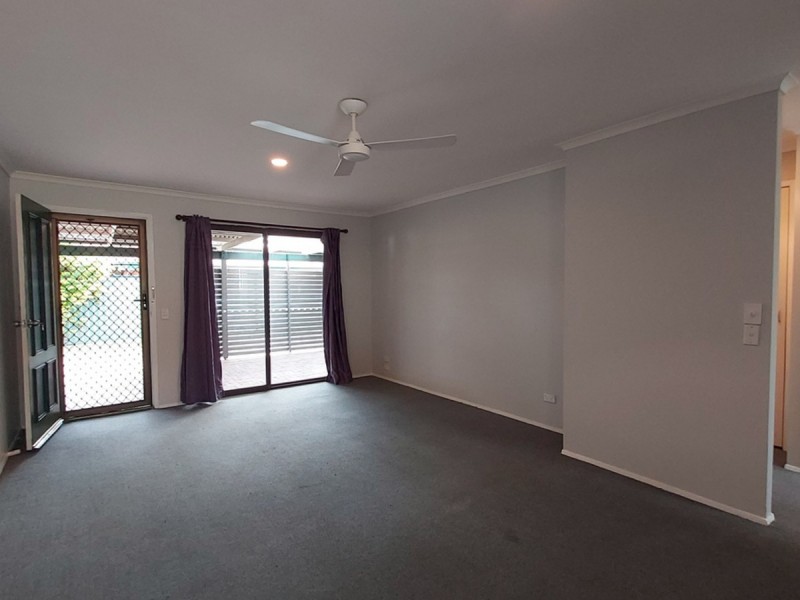 1/27 Morinda Way, Labrador QLD 4215