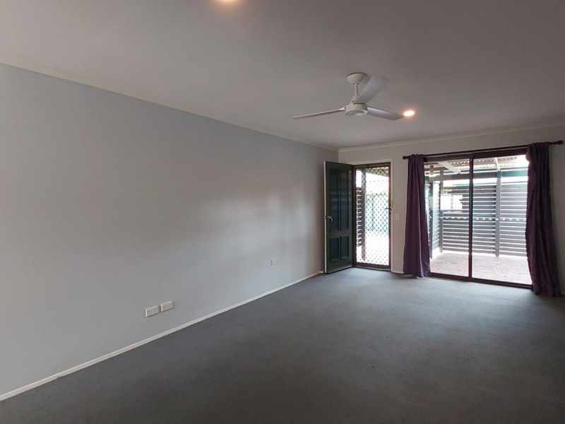 1/27 Morinda Way, Labrador QLD 4215