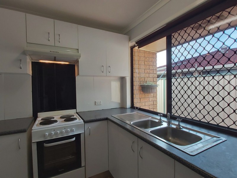 1/27 Morinda Way, Labrador QLD 4215