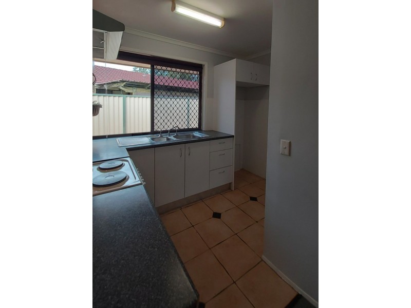 1/27 Morinda Way, Labrador QLD 4215