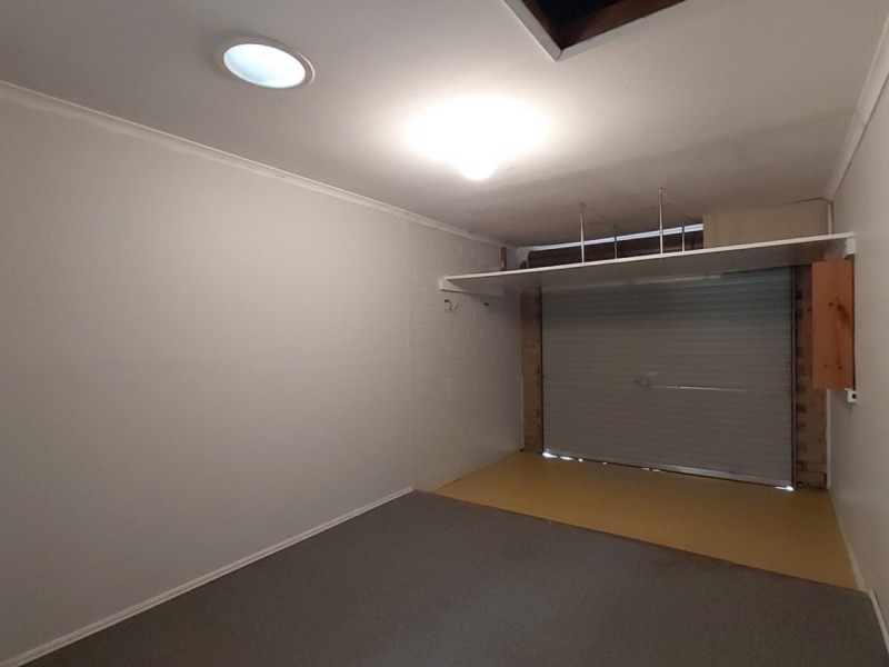 1/27 Morinda Way, Labrador QLD 4215