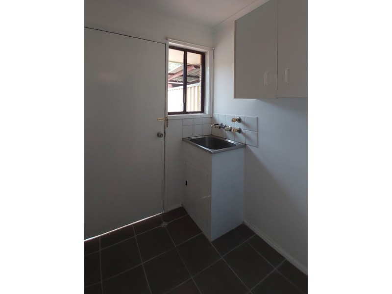 1/27 Morinda Way, Labrador QLD 4215
