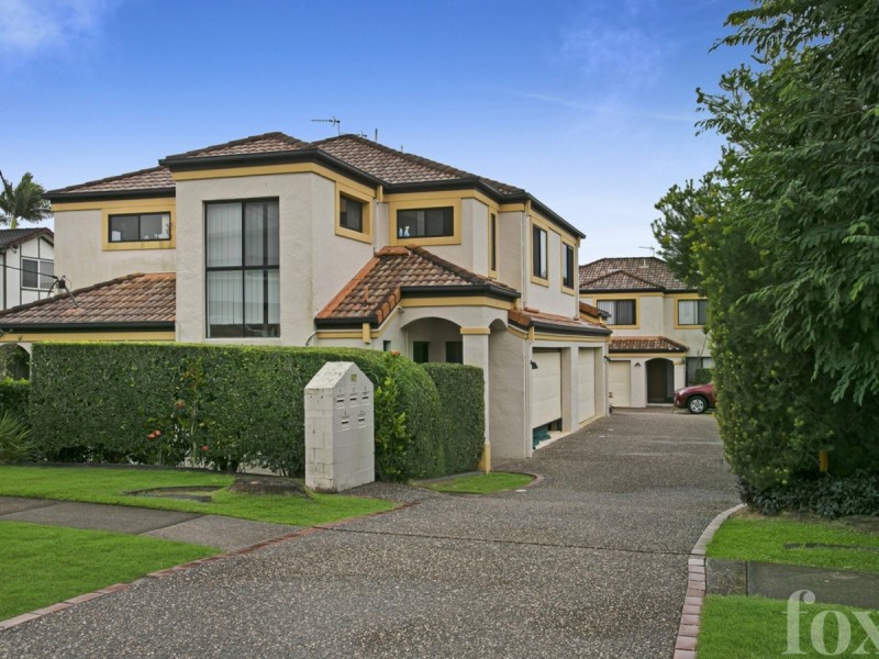 3/127 Eugaree Street, Southport QLD 4215