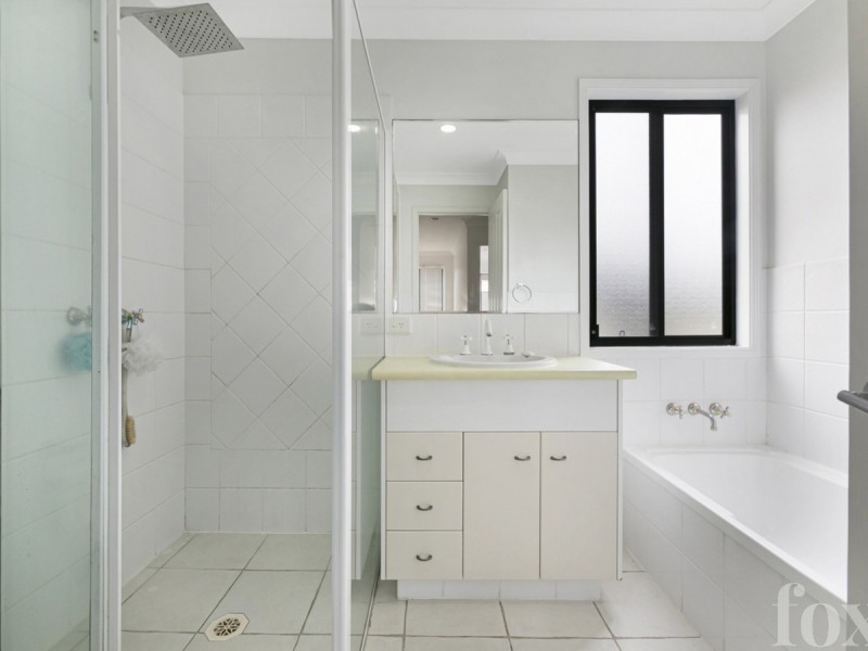 3/127 Eugaree Street, Southport QLD 4215