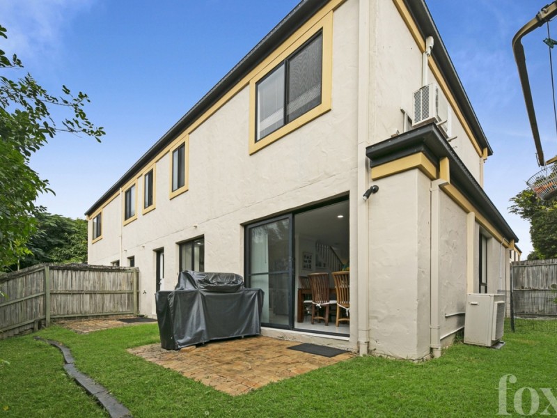 3/127 Eugaree Street, Southport QLD 4215