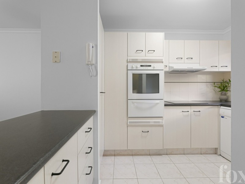 11/180 Queen Street, Southport QLD 4215