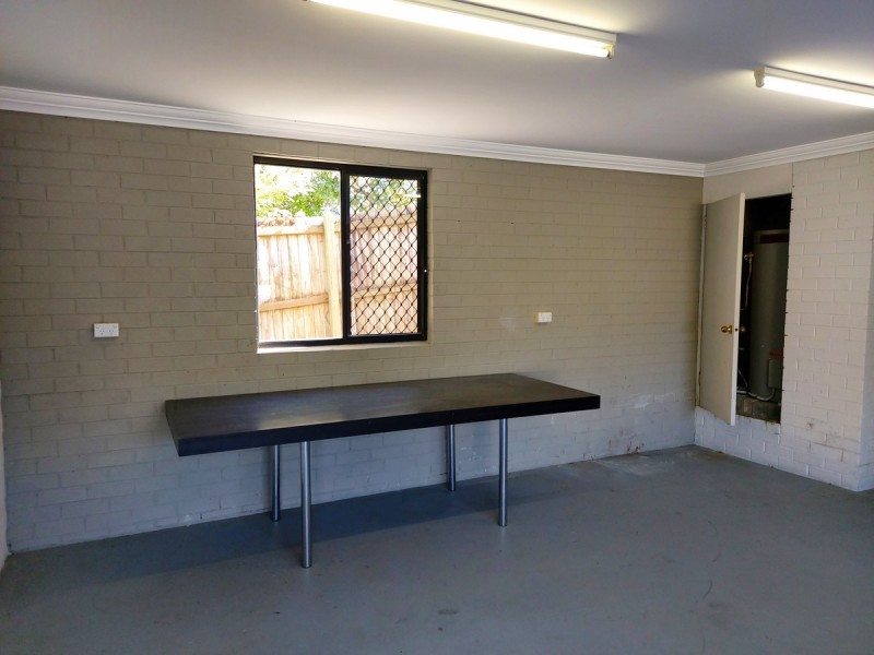 2/20 Walter Street, Labrador QLD 4215