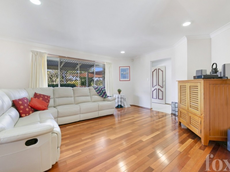 21 Jack Nicklaus Way, Parkwood QLD 4214