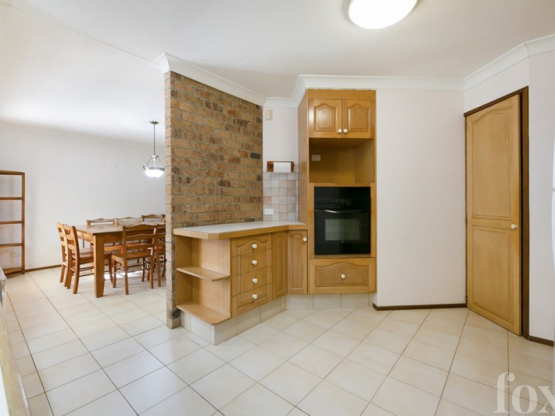 21 Jack Nicklaus Way, Parkwood QLD 4214