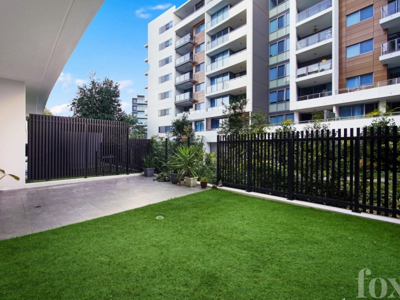 3007/397 Christine Avenue, Varsity Lakes QLD 4227