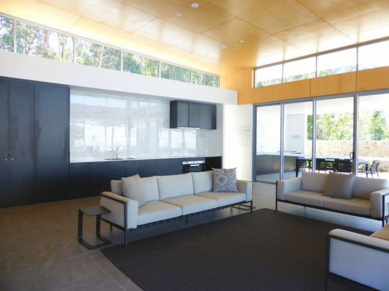 3007/397 Christine Avenue, Varsity Lakes QLD 4227