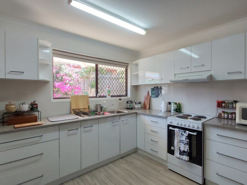 2/20 Botanical Drive, Labrador QLD 4215