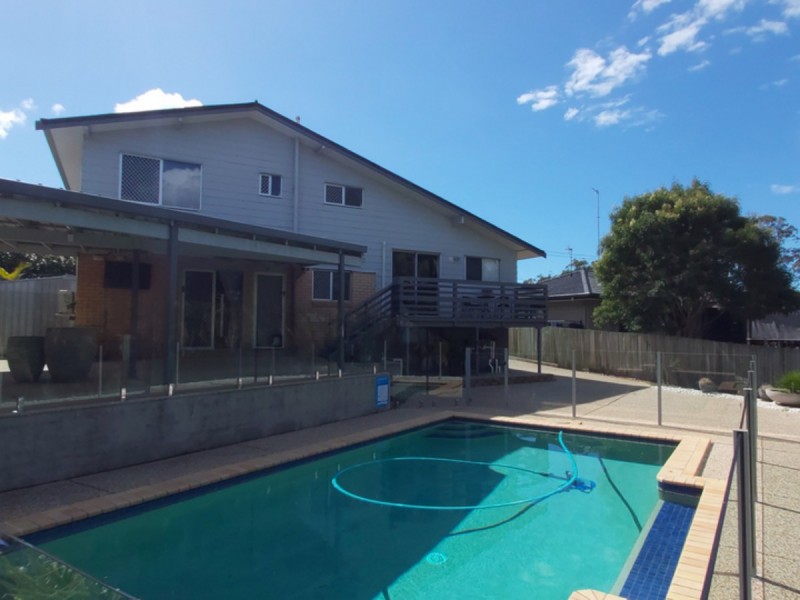 12 Mitchell Avenue, Molendinar QLD 4214