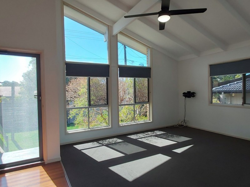 12 Mitchell Avenue, Molendinar QLD 4214