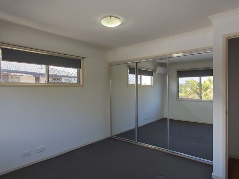 12 Mitchell Avenue, Molendinar QLD 4214