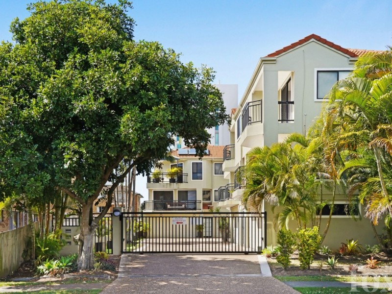 3/37 Brighton, Biggera Waters QLD 4216