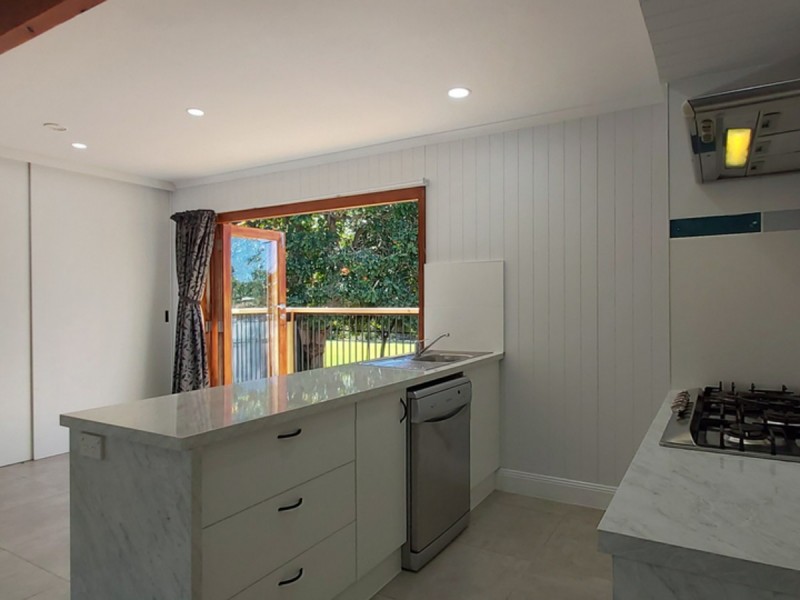 15 Sungold Avenue, Southport QLD 4215