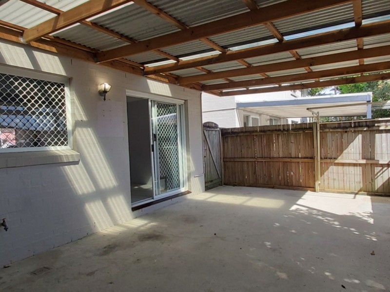 7/13 Brown Street, Labrador QLD 4215