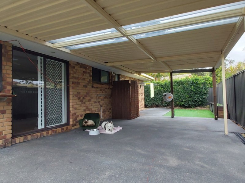 1/3 Melanie Place, Labrador QLD 4215