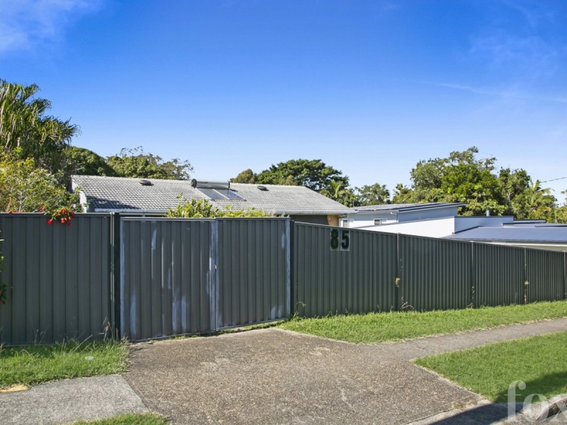 85 Turpin Road, Labrador QLD 4215