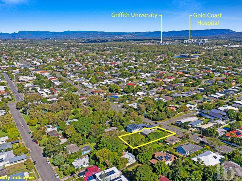 85 Turpin Road, Labrador QLD 4215