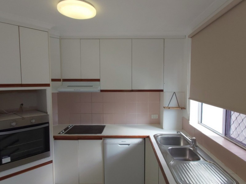 1/6 Breaker Street, Main Beach QLD 4217