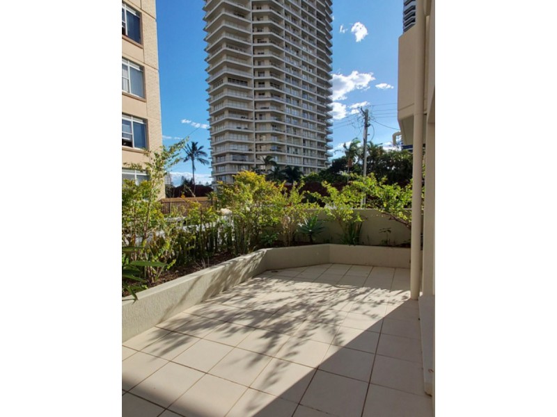 1/6 Breaker Street, Main Beach QLD 4217