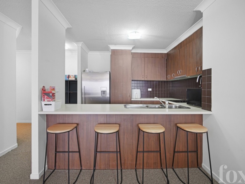 1002/33 Clark Street, Biggera Waters QLD 4216