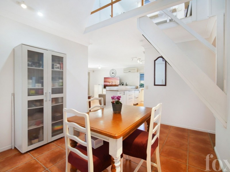 1/10 Louise Street, Southport QLD 4215