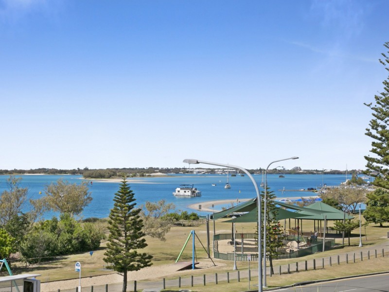 326/392 Marine Parade, Labrador QLD 4215