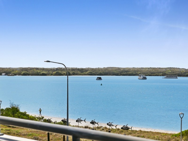 326/392 Marine Parade, Labrador QLD 4215