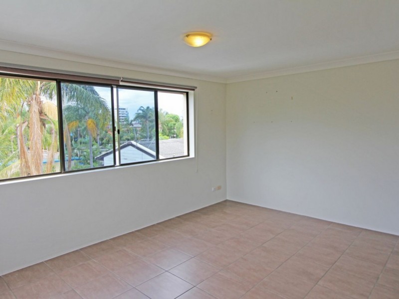 11/21 Huth Street, Labrador QLD 4215