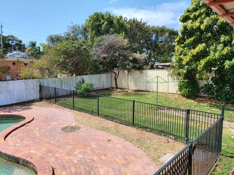 73 Falconer Street, Southport QLD 4215