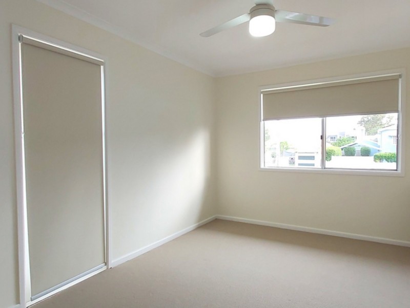 73 Falconer Street, Southport QLD 4215