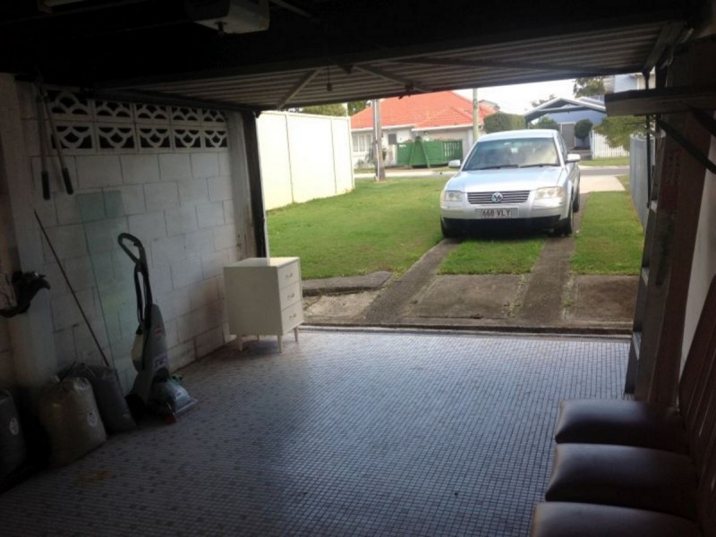 73 Falconer Street, Southport QLD 4215