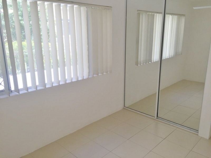 1/6 Breaker Street, Main Beach QLD 4217