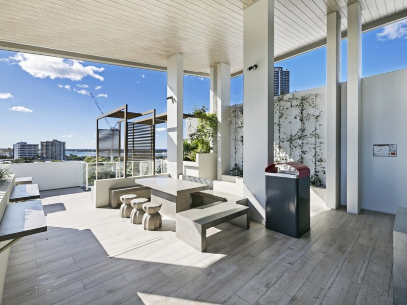 201/4-8 Meron, Southport QLD 4215