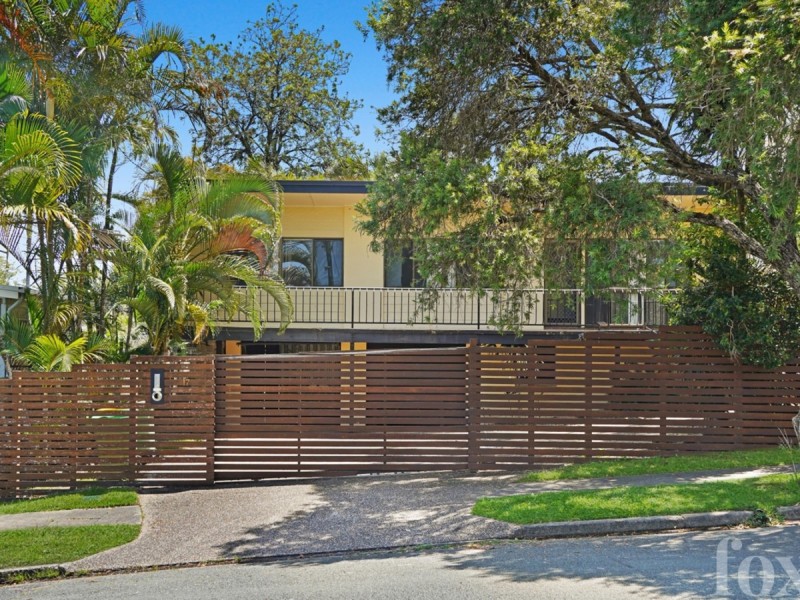 17 Chirn Crescent, Labrador QLD 4215