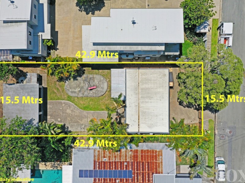 17 Chirn Crescent, Labrador QLD 4215