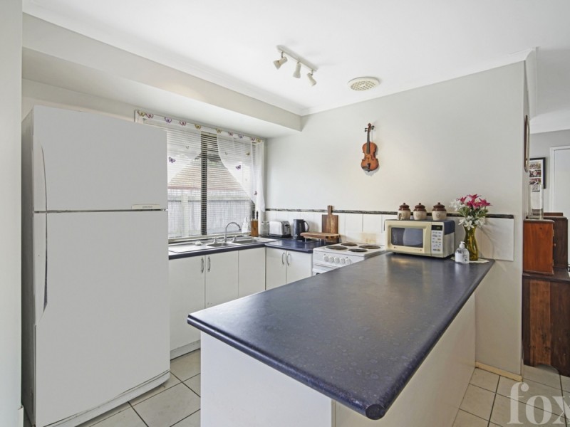 2/21 Botanical Drive, Labrador QLD 4215