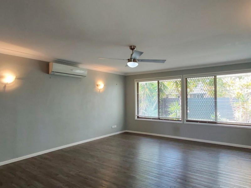 14 Collins Crescent, Benowa QLD 4217